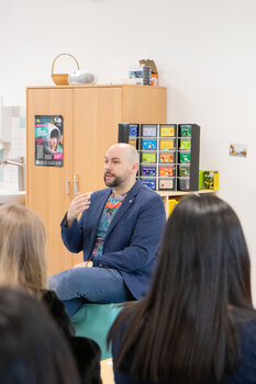 Regisseur Lars Smekal beantwortet Fragen aus dem Publikum