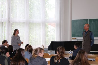 Bild_Vortrag-Hirsch_Alles-unter-einem-Hut