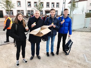 KVS_Osteraktion_Osterhase_Landrat_Patrik_Lauer