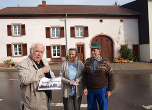 Professor Quasten mit Ehepaar Cavelius 