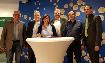 Interkommunale Zusammenarbeit_Gruppenfoto der Unterzeichner Interkommunale Zusammenarbeit_Gruppenfoto der Unterzeichner