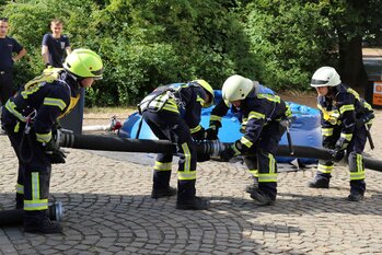 Feuerwehr_Leistungsabzeichen_2023_Zuammenbau_Wasserschlauch