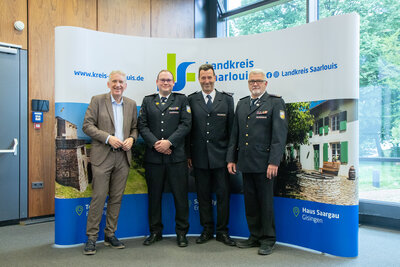 Gruppenfoto zur Staffelstabübergabe beim ABC-Zug