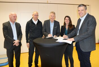 Unterzeichung Kooperationsvertrag