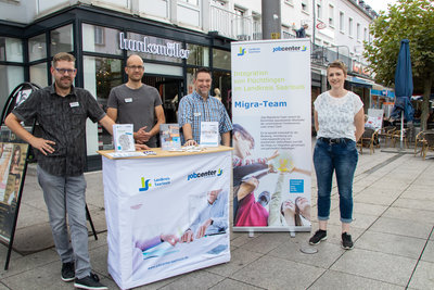 Jobcenter_Aktionswoche_Saarlouis_Innenstadt_Infostand