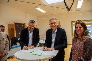 20251110_Kooperationsvereinbarung Ford+Kinderland 