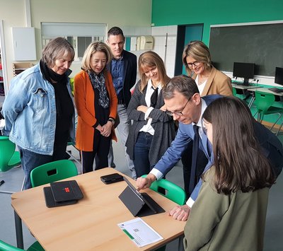 Kettelerschule_Medienschule_Besuch_Stattssekretär Benedyczuk