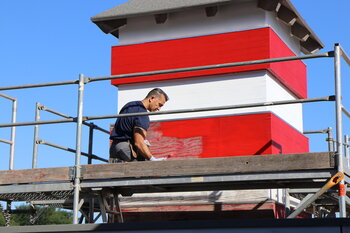 Projekt_Ford_Kinderland_Leuchtturm_streichen